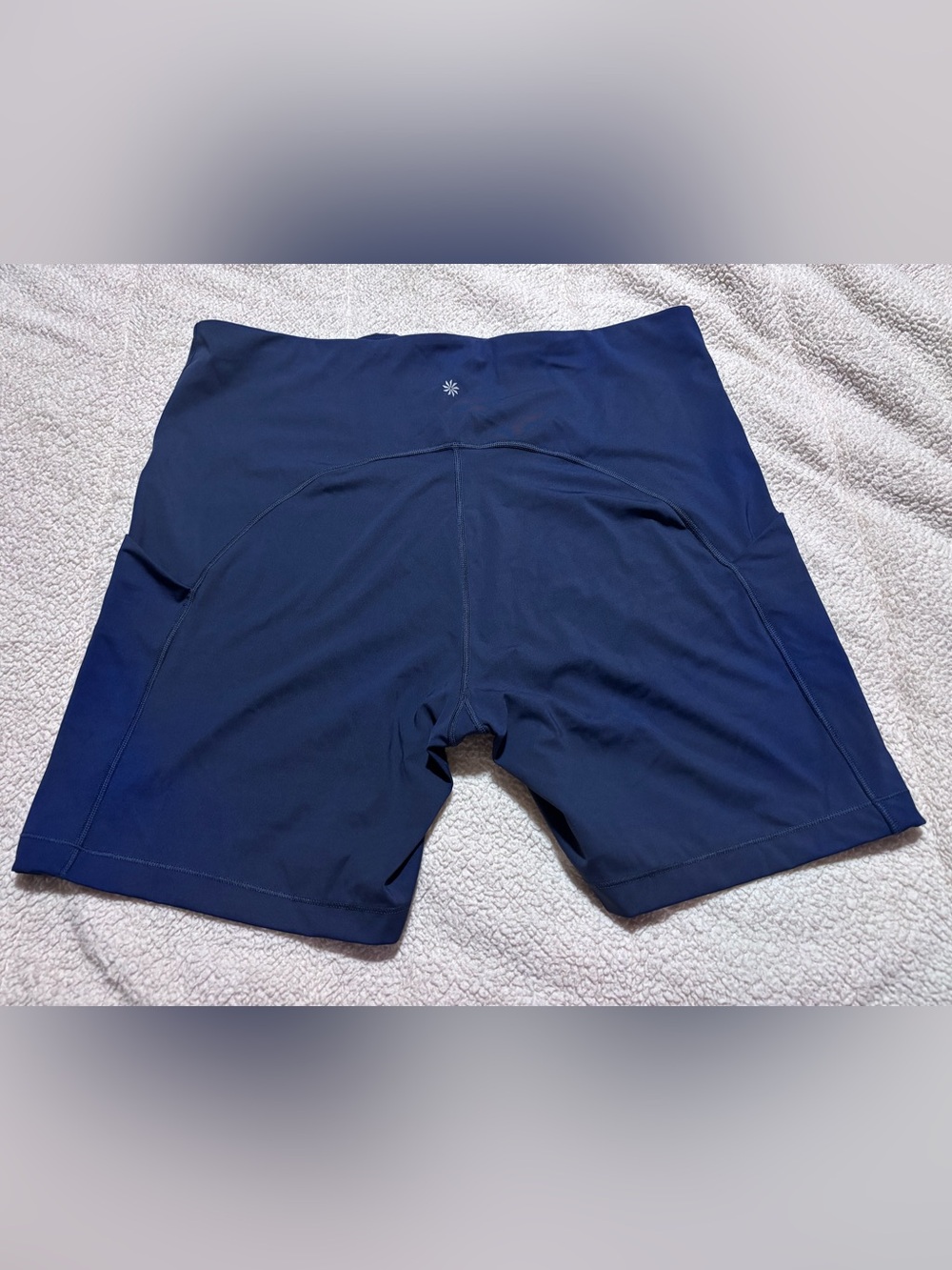 Athleta Women’s Navy Athletic Stretch Shorts - Picture 2 of 7